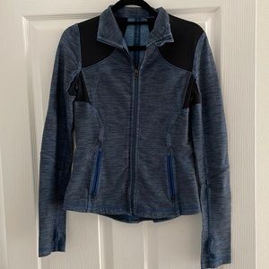 Lululemon fitted denim jacket. Long sleeve w/ thumb holes.